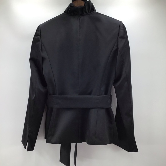 Chic Black Ruffled Blazer - Picture 3 of 11